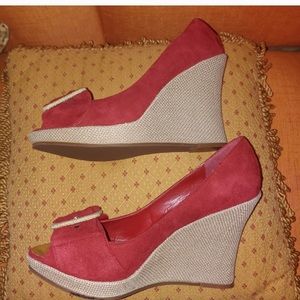 Nine west suede pumps